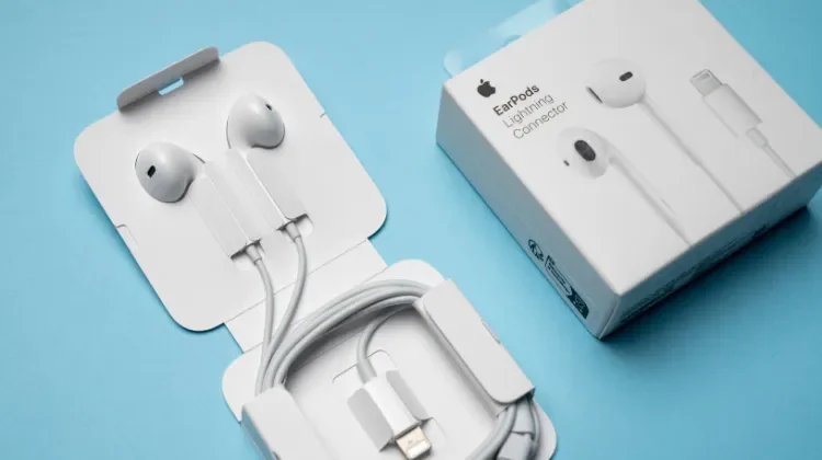 Top 10 Earpods for iPhone 15: Elevate Your Listening Experience